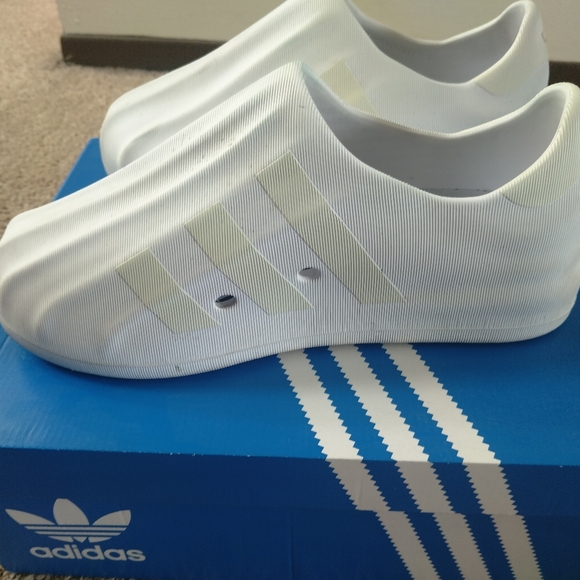 MEN SHOES - Picture 4 of 6